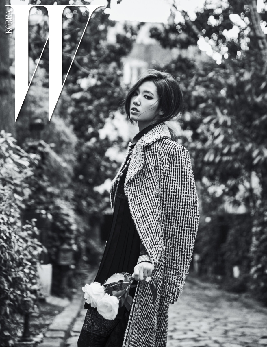 Chanel: Park Shin Hye