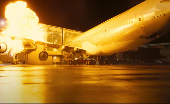 TENET: Christopher Nolan Blows A Real Boeing 747 Instead Of Using VFX