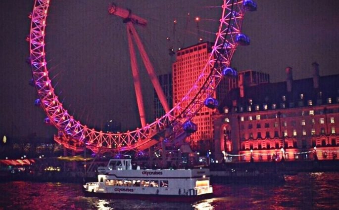 9-Best-Christmas-Cruises-In-London-Welcoming-2024